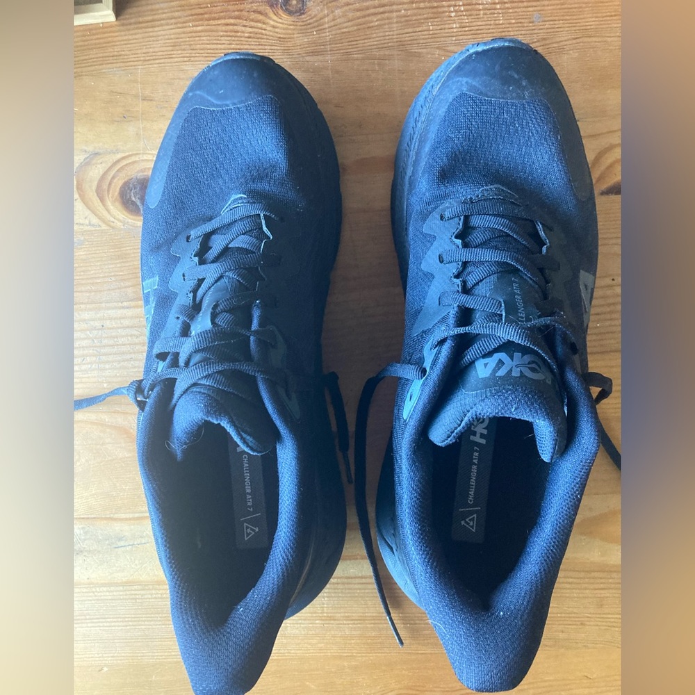 Men’s black HOKA Challenger ATR 7